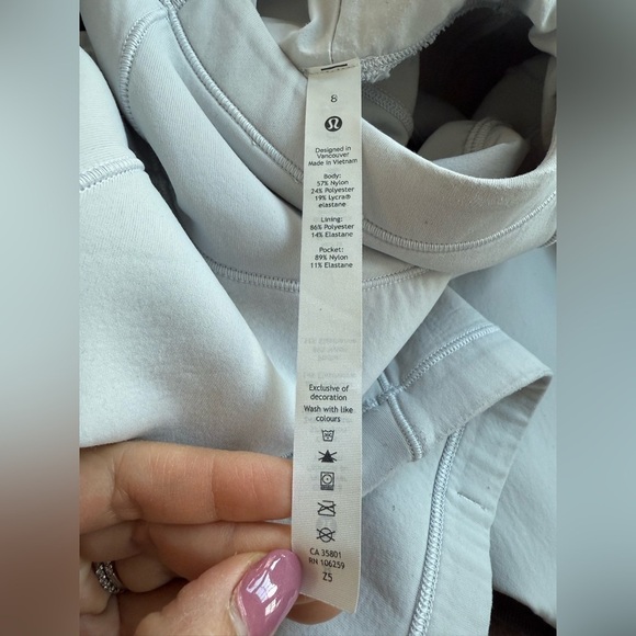 Lululemon AirWrap Pullover Hoodie | Size 8 - Picture 14 of 16